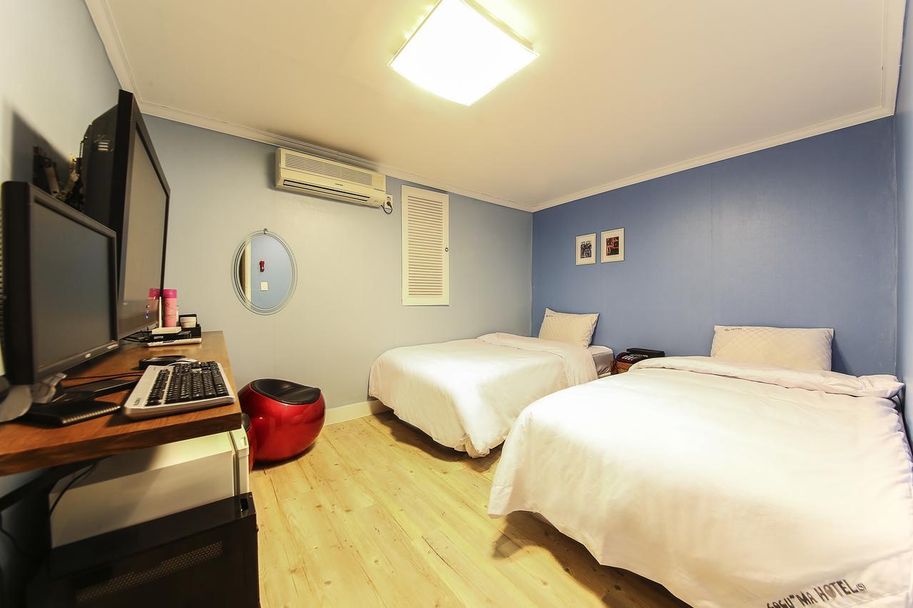 Hotel Goguma Shinchon Seoel Buitenkant foto